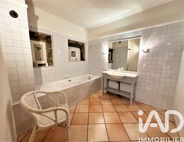 Maison à vendre 5 pièces 184 m² Castillon-du-Gard