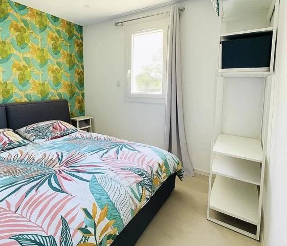 APPARTEMENT 3 PIECES - PARKING ET PISCINE