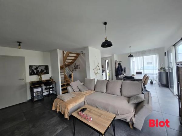 Maison 4 pièce(s)