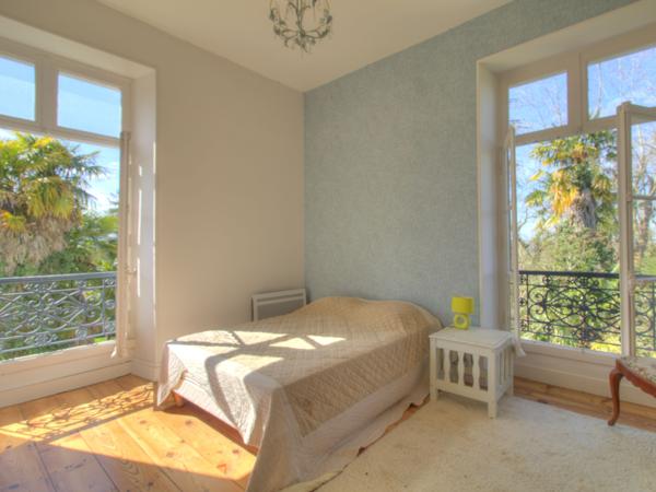 Chateau à vendre à Salies-de-Béarn (64270) - Pyrénées-Atlantiques