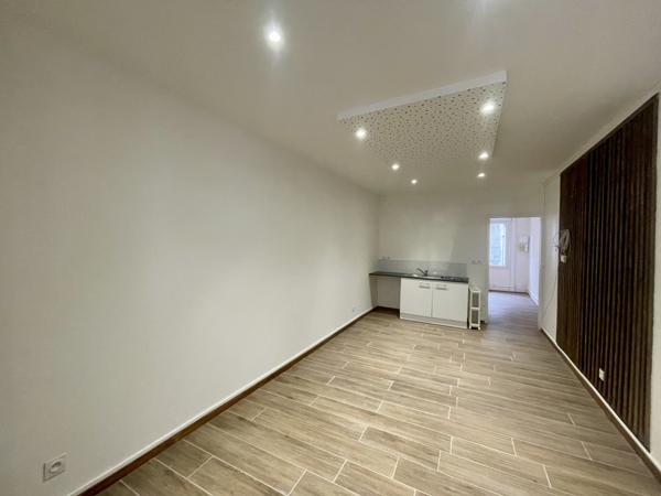 Firminy (42700) Immeuble firminy centre ville