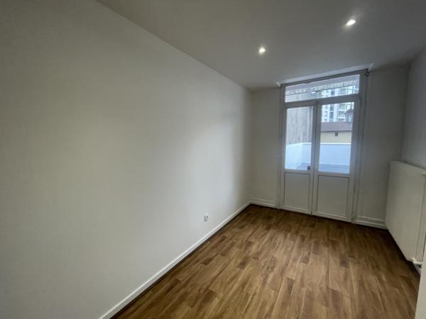 Firminy (42700) Immeuble firminy centre ville