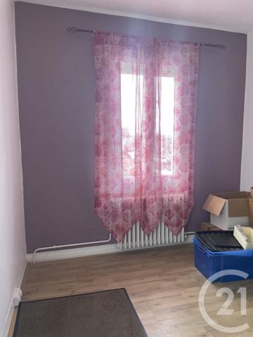 Maison à vendre  3 pièces - 92,93 m 2   CHATELLERAULT  - 86