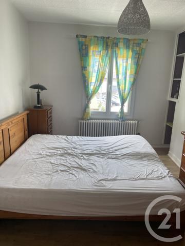 Maison à vendre  3 pièces - 92,93 m 2   CHATELLERAULT  - 86