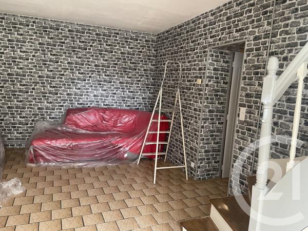 Maison à vendre  3 pièces - 92,93 m 2   CHATELLERAULT  - 86