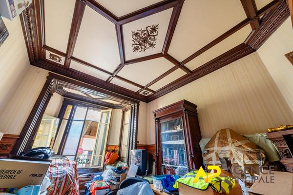 Maison 8 pièces 170 m² + dépendance de 340 m² €1 450 000 ** - Référence 301CL