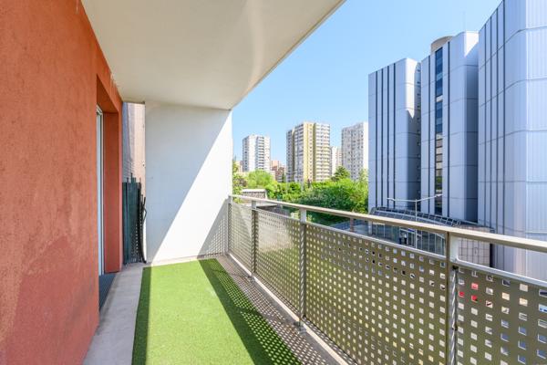Bobigny (93000) Appartement 3 Pièces avec 2 balcons, parking proche métro 5