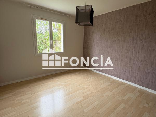 Location Maison 4 pièces 120 m² - Niort 79000