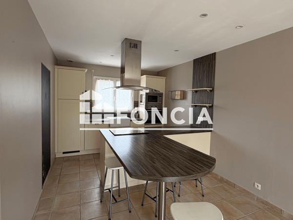 Location Maison 4 pièces 120 m² - Niort 79000
