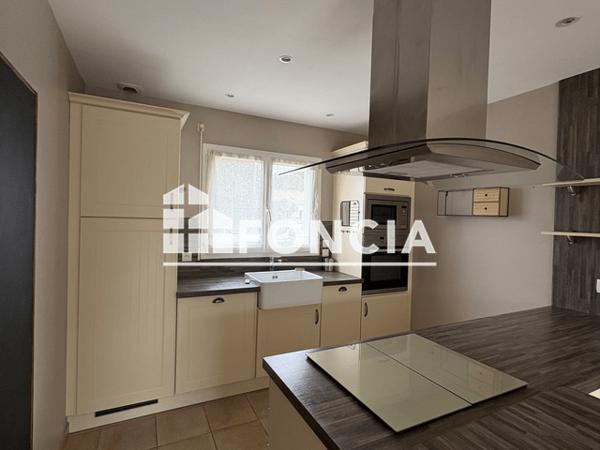 Location Maison 4 pièces 120 m² - Niort 79000