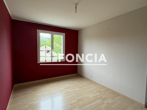 Location Maison 4 pièces 120 m² - Niort 79000