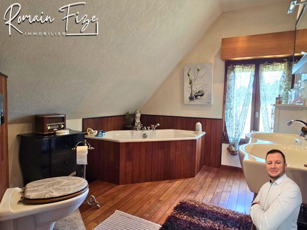 Maison 4 pièces - 277 m²