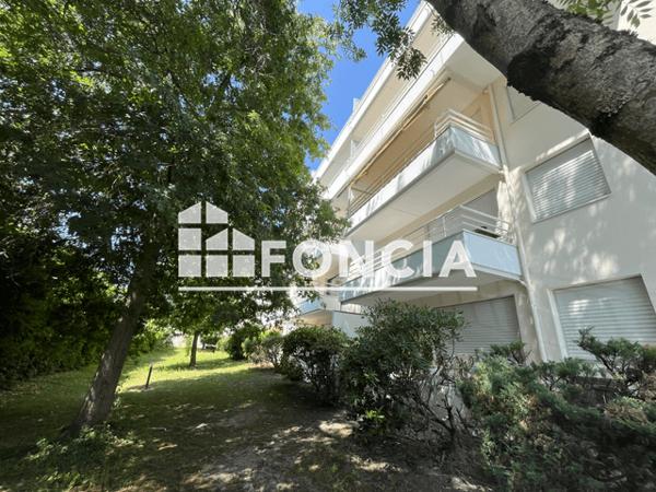 Location Appartement meublé 4 pièces 96.89 m² - 96 RUE CHEVALIER Bordeaux 33000