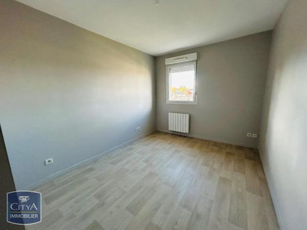 Appartement à louer 2 pièces 47.2m² Falaise (14700)