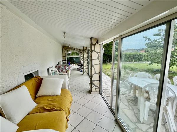 Maison à louer |  AMBARES ET LAGRAVE |  5 pièces | 134 m²