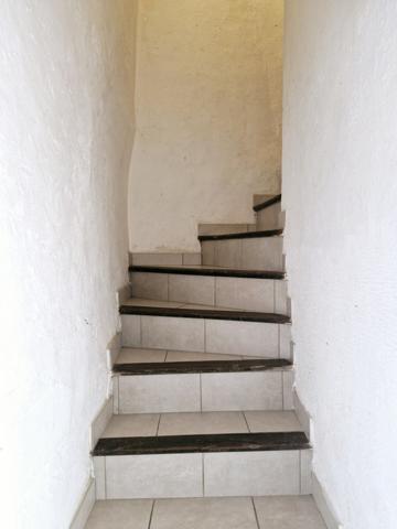 Courthézon (84350) Maison de village avec terrasse et cave
