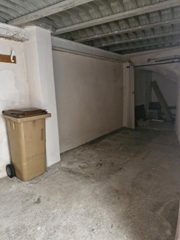 Courthézon (84350) Maison de village avec terrasse et cave