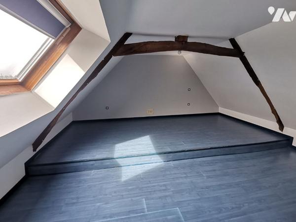 GEVEZE - Ancien manoir rénové, 145 m² hab. avec garage terrain de 1685 m² env.