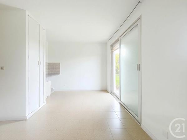 Appartement F1 à vendre  1 pièce - 24,21 m 2   ANTIBES  - 06