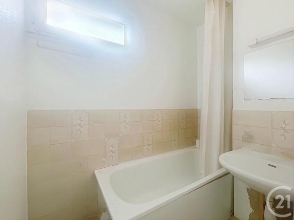 Appartement F1 à vendre  1 pièce - 24,21 m 2   ANTIBES  - 06