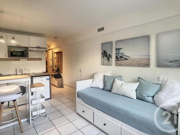 Appartement F1 à vendre  1 pièce - 24,21 m 2   ANTIBES  - 06