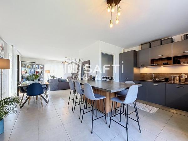 Grand T5 de 118m2 - double garage - terrasse