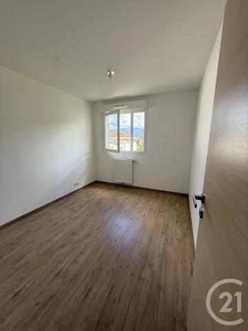 Appartement F4 à vendre  4 pièces - 84,43 m 2   POISY  - 74