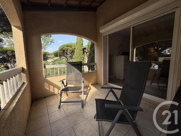 Appartement F2 à vendre  2 pièces - 27 m 2   STE MAXIME  - 83