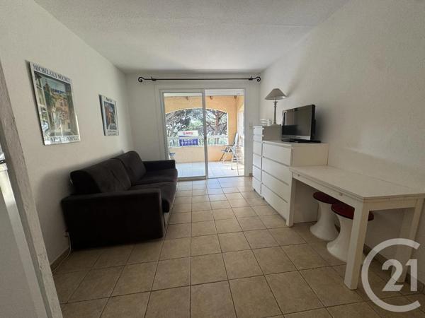 Appartement F2 à vendre  2 pièces - 27 m 2   STE MAXIME  - 83