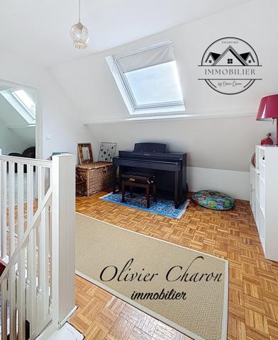 Fourqueux (78112) Triplex 9 pièces 183m2 habitables pour 215m2 sol - deux box - terrasses - balcons