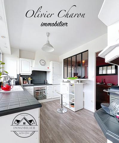 Fourqueux (78112) Triplex 9 pièces 183m2 habitables pour 215m2 sol - deux box - terrasses - balcons