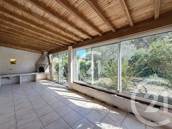 Maison à vendre  5 pièces - 114,69 m 2   ST MARTIN DE CRAU  - 13