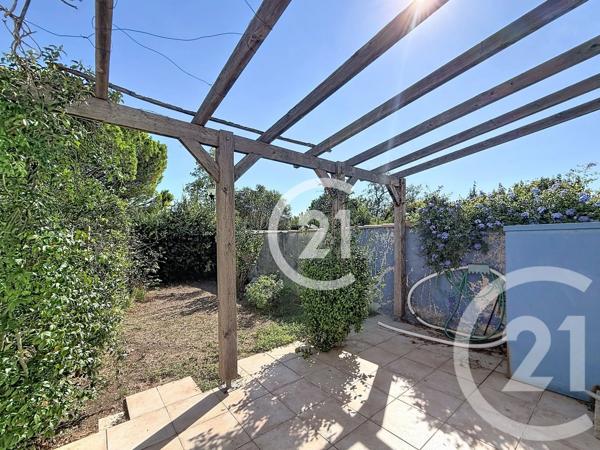 Maison à vendre  5 pièces - 114,69 m 2   ST MARTIN DE CRAU  - 13