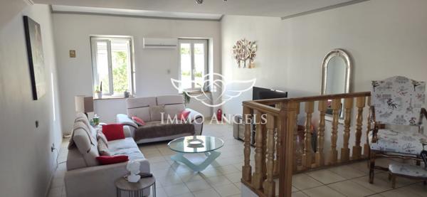 Alès – Sublime duplex traversant de 149 m², au cœur du centre-ville sécurisé