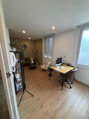 Local d'activité Lomme 69 m2