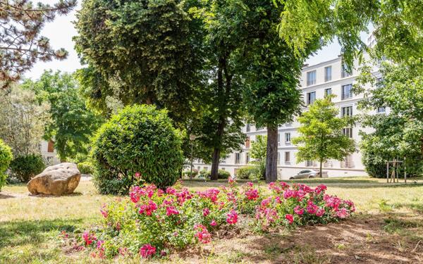 Appartement à vendre    3 pièces • 51,41 m2 Créteil