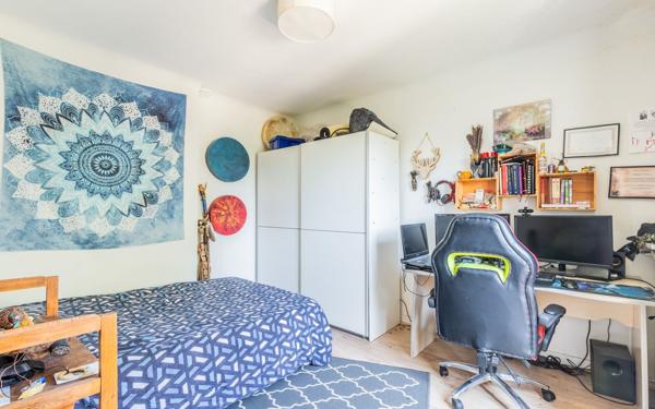 Appartement à vendre    3 pièces • 51,41 m2 Créteil