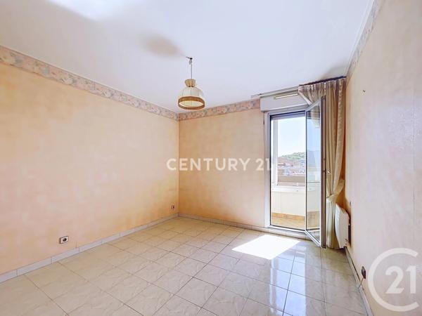 Appartement F3 à vendre  3 pièces - 83,97 m 2   AUBAGNE  - 13