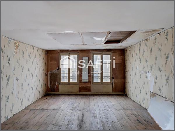 Maison de ville à rénover – Fort potentiel – Centre de Saint-Maixent-l’École