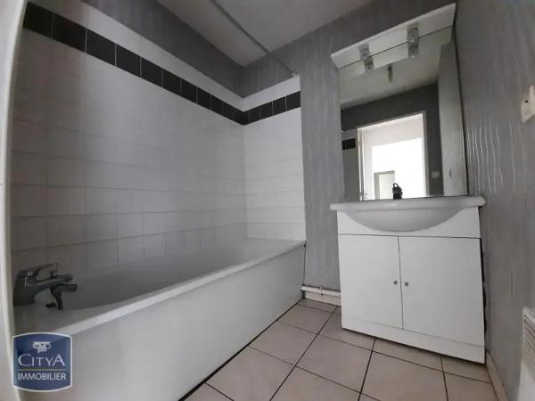 Appartement à louer 2 pièces 45.15m² Lens (62300)
