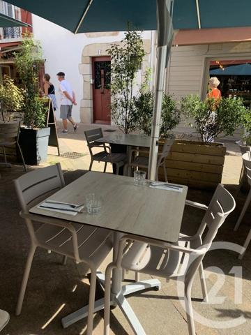 à vendre  60 m 2   ST JEAN DE LUZ  - 64
