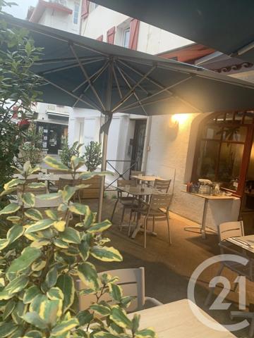 à vendre  60 m 2   ST JEAN DE LUZ  - 64