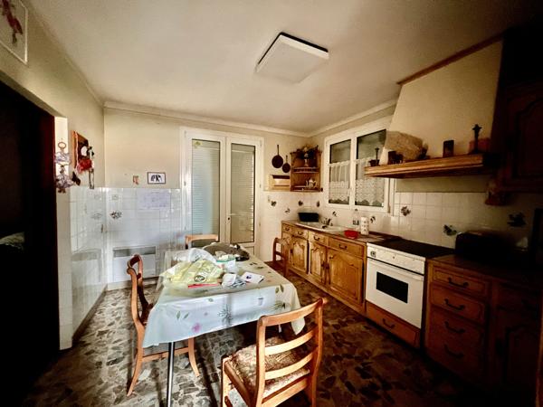 Maison à rénover - 2 Niveaux ( plateau ) de 120 m2