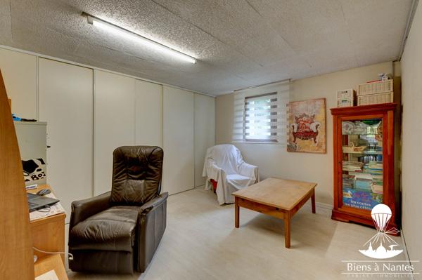A vendre Maison Haute Indre jardin terrasse et garage , Indre
