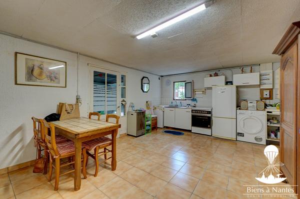 A vendre Maison Haute Indre jardin terrasse et garage , Indre