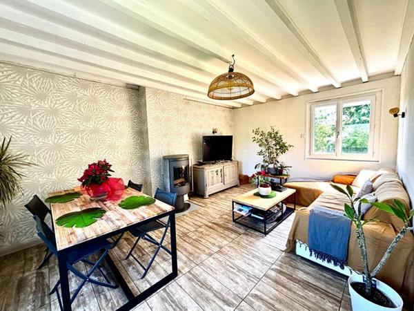 Maison La Menitre 8 pièce(s) 191 m2