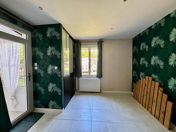 Maison La Menitre 8 pièce(s) 191 m2