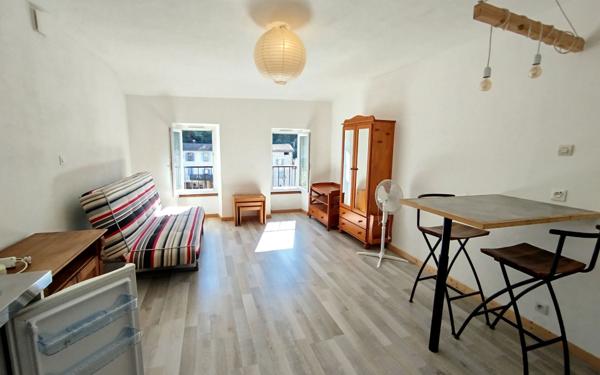 Appartement à louer    1 pièce • 25,38 m2 Largentière