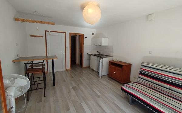 Appartement à louer    1 pièce • 25,38 m2 Largentière