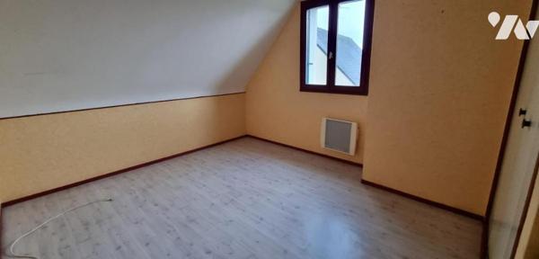 LA GUERCHE DE BGNE - Centre ville - Pavillon avec terrain